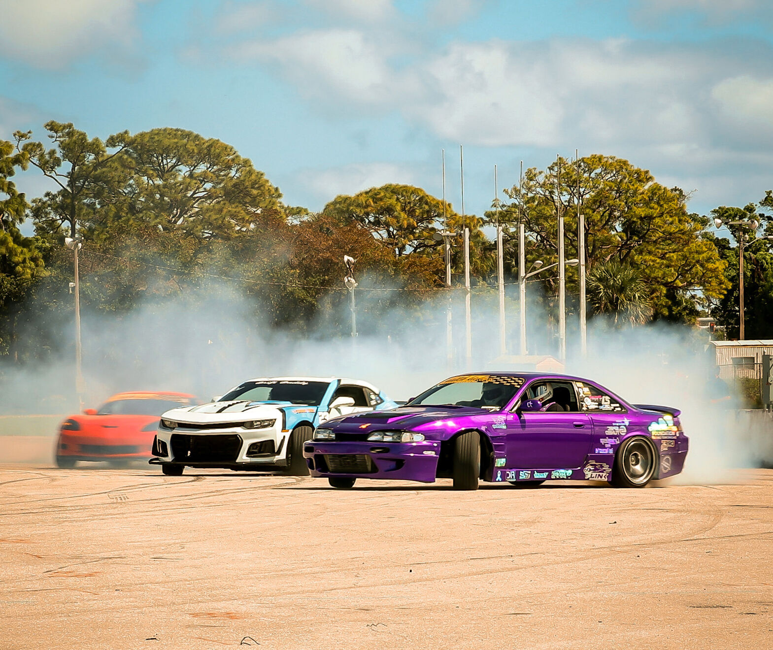 FuelFest - cars in line
